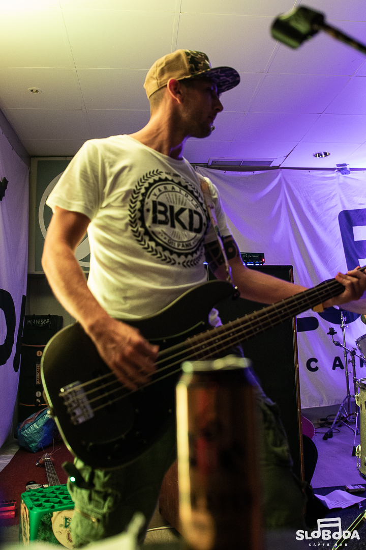 Scena je mrtva Scena je mrtva