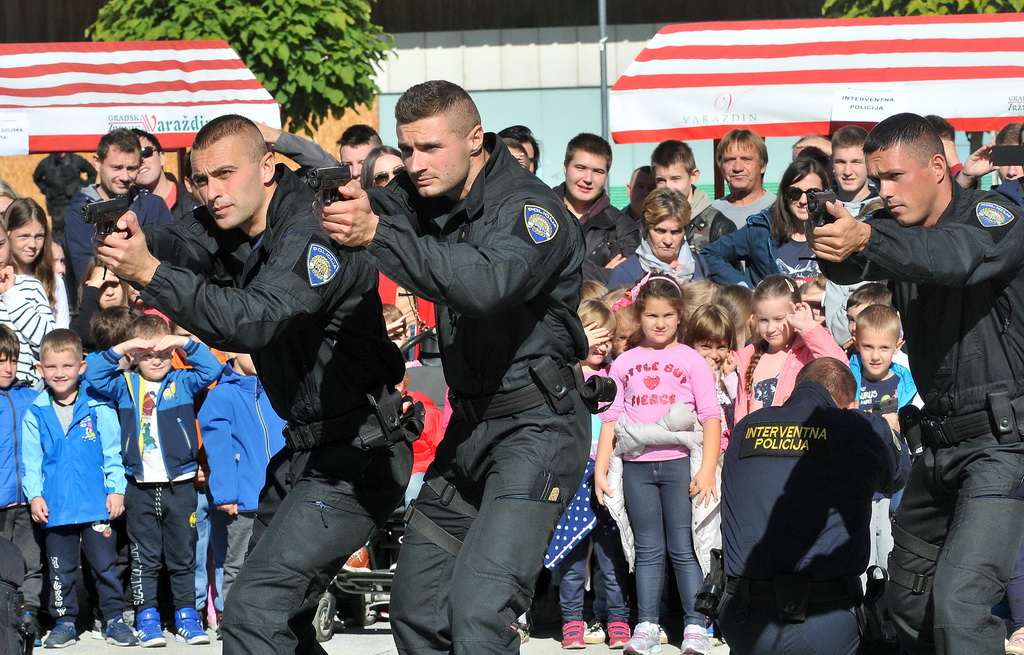 Policijska vježba, Dan policije