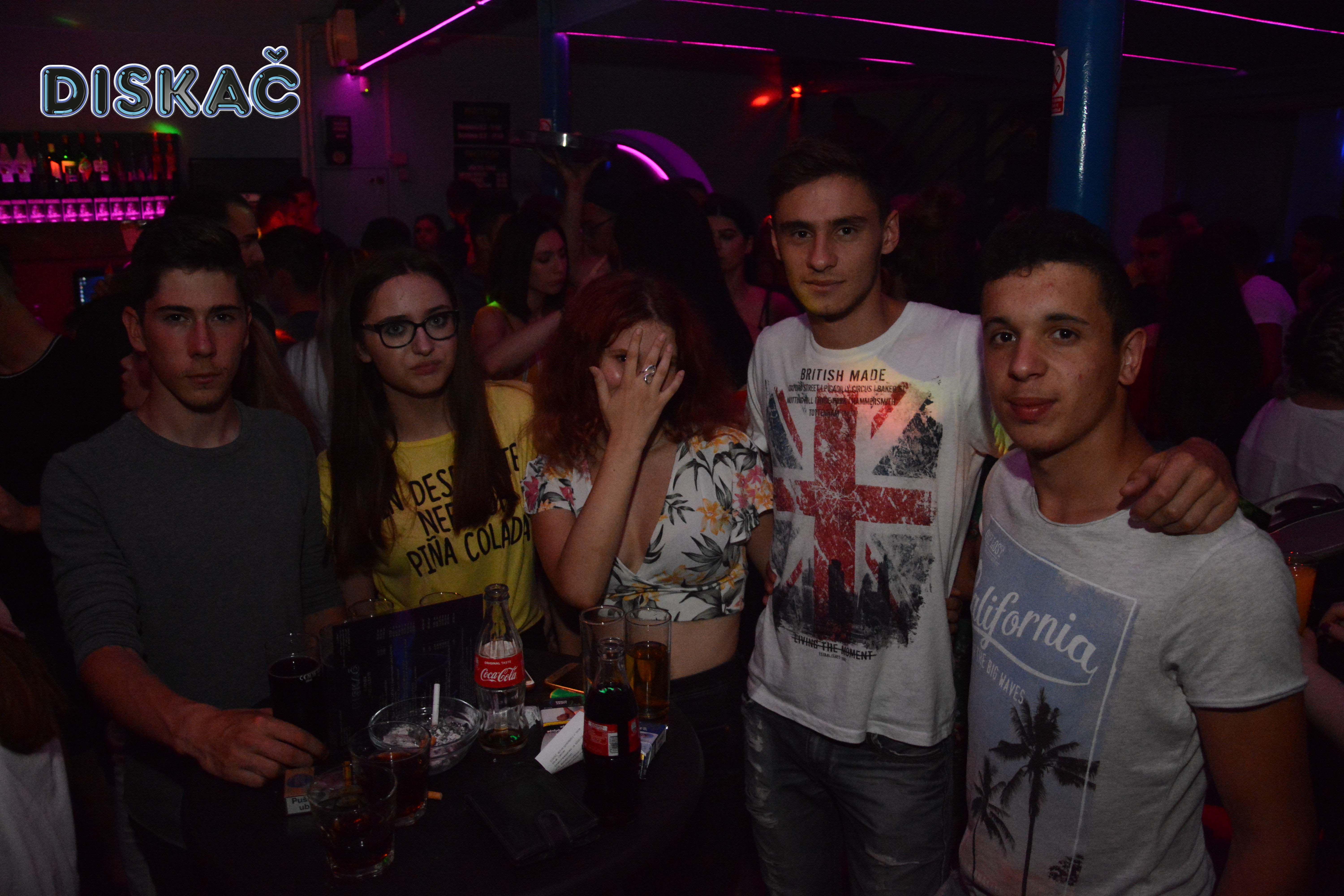 Image 3834469 (auto)