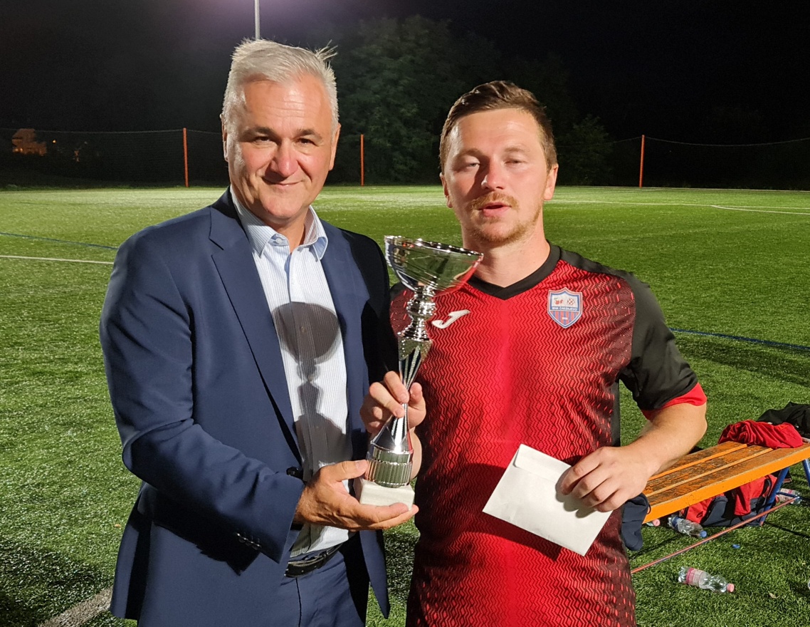 Image 5417400 (auto)