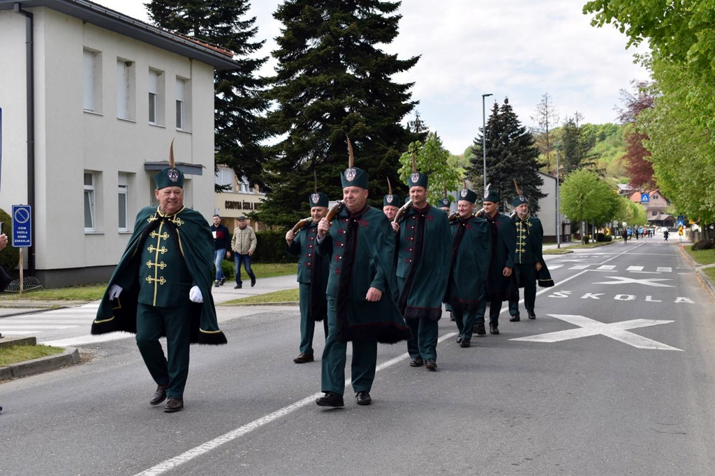 Image 5677371 (auto)