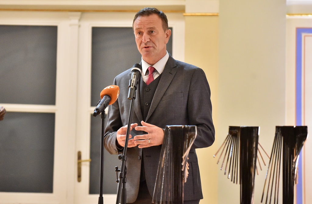 Image 5848685 (auto)