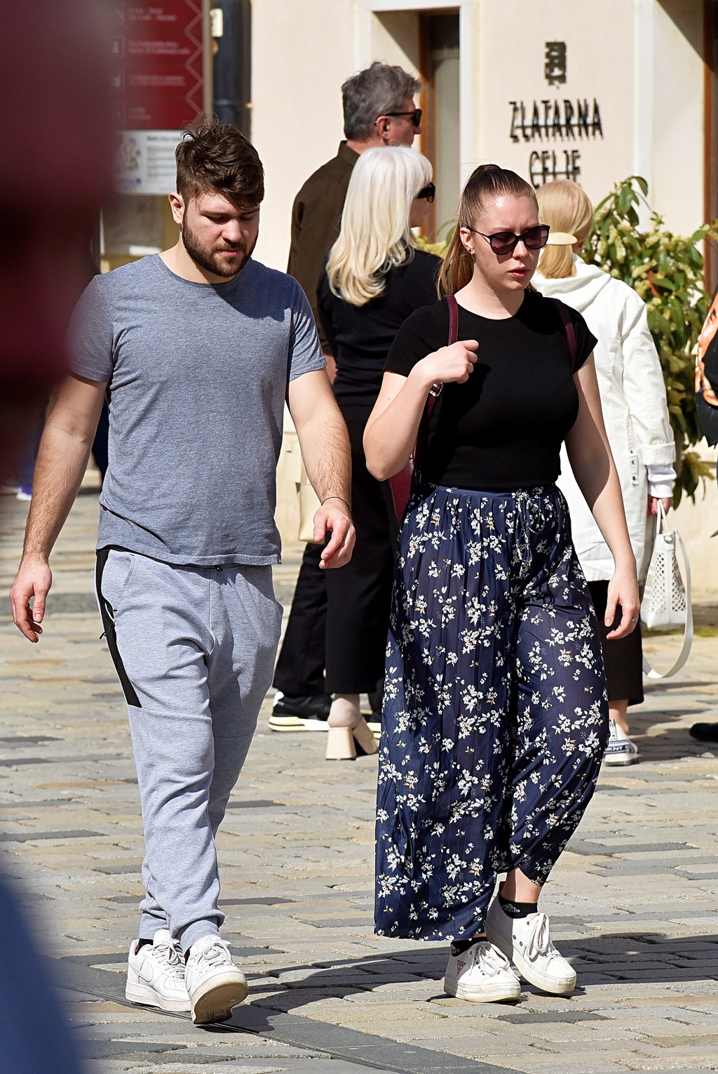 Image 6007787 (auto)