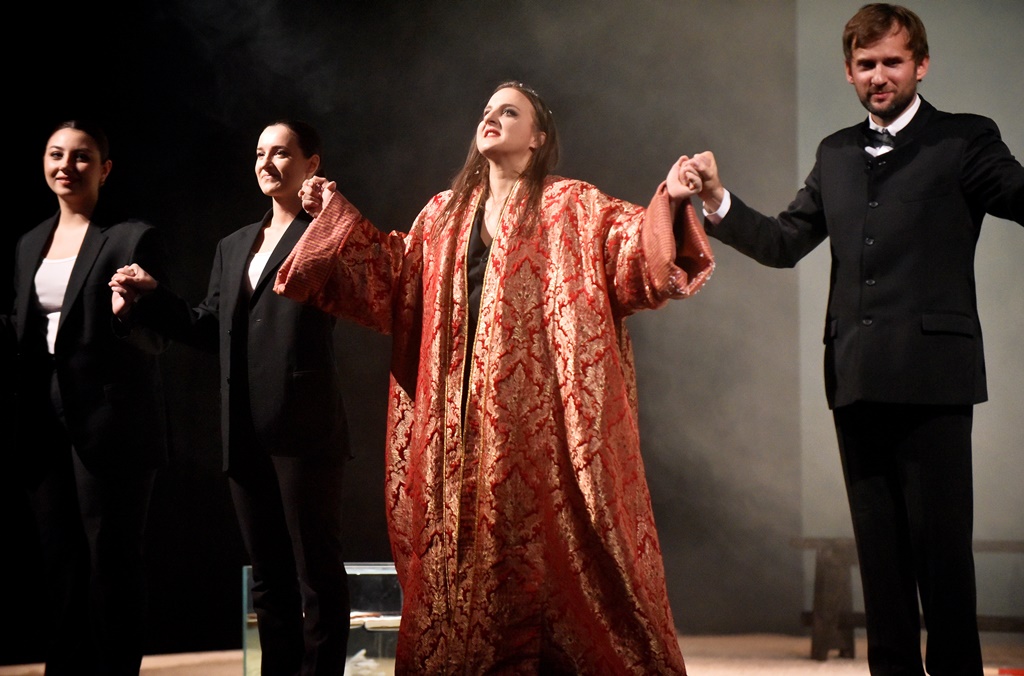 Image 5534832 (auto)