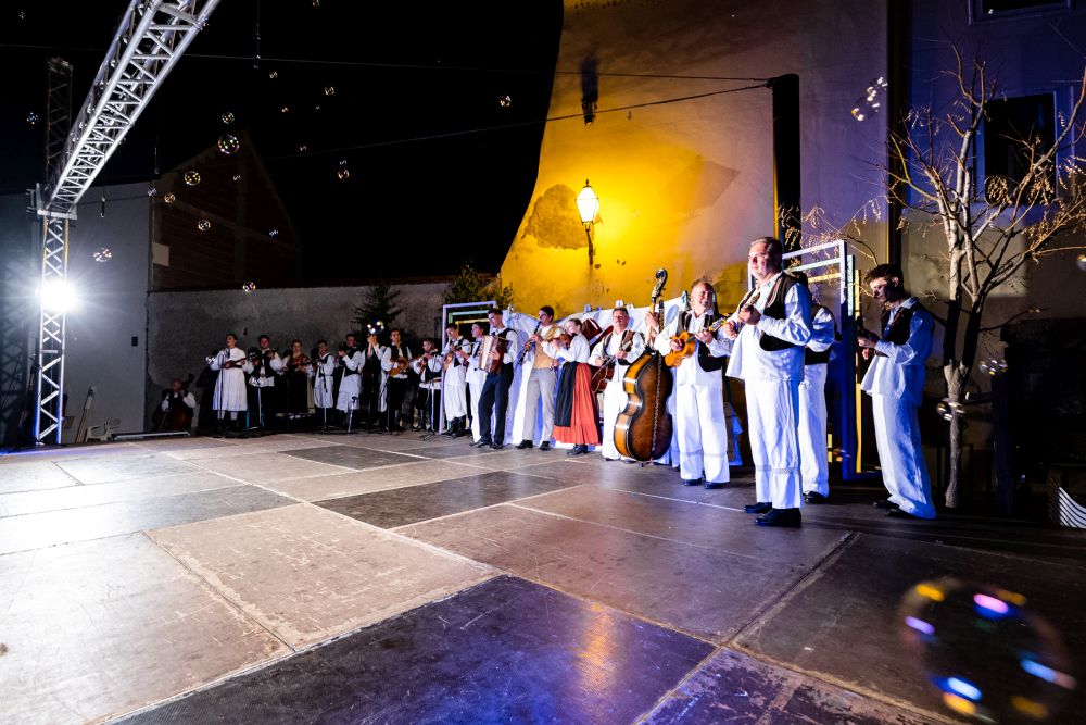 Image 5834317 (auto)