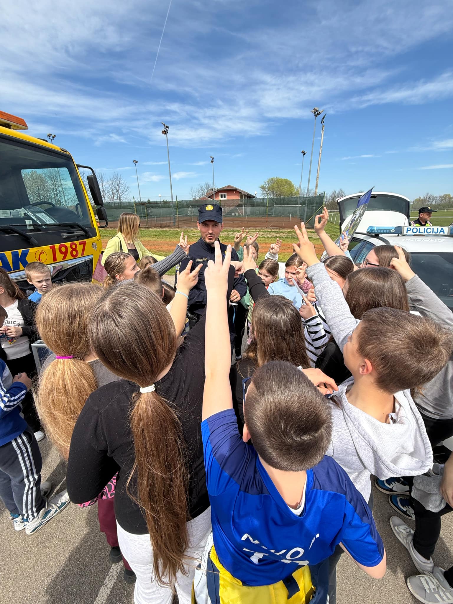 2ea99aed-cb32-450a-9c7c-d3849a45f140 2ea99aed-cb32-450a-9c7c-d3849a45f140