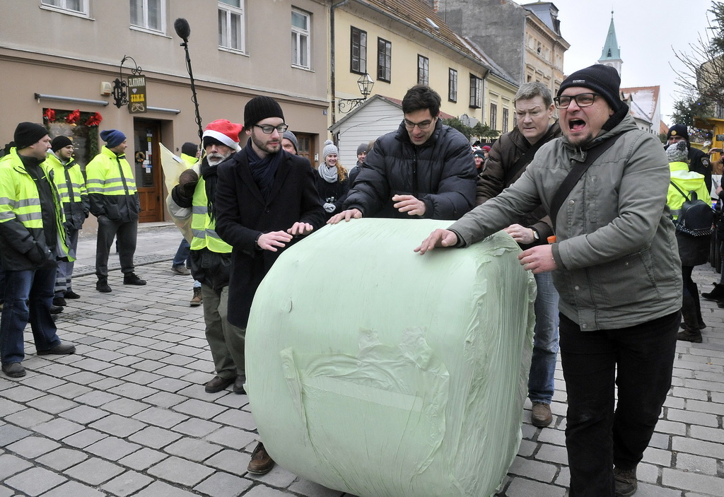 Varaždinsko smeće, prosvjed u Varaždinu 5.1.2018. Varaždinsko smeće, prosvjed u Varaždinu 5.1.2018.