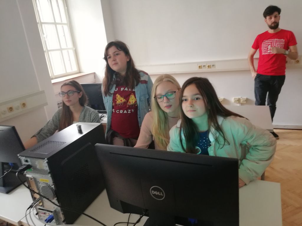 img20180416113230346784