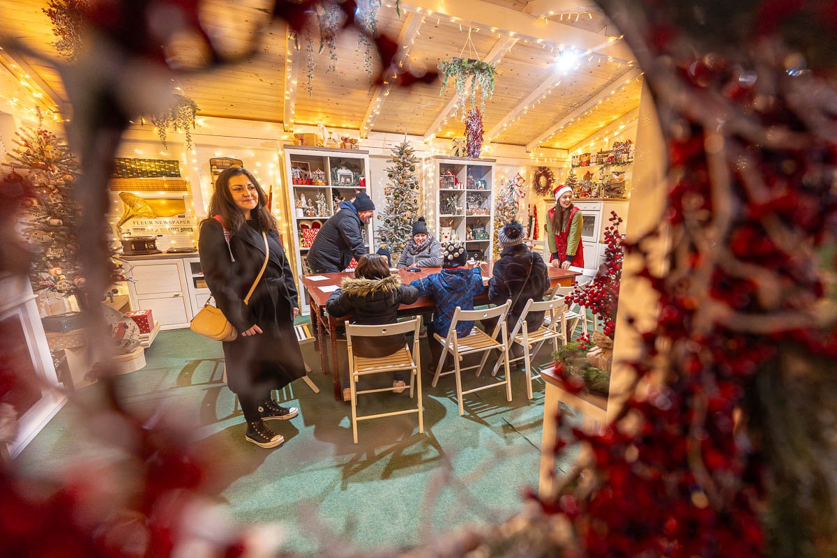 30.11.2024. – Advent i paljenje prve svijeće ispred katedrale_FB Media (19 of 25)