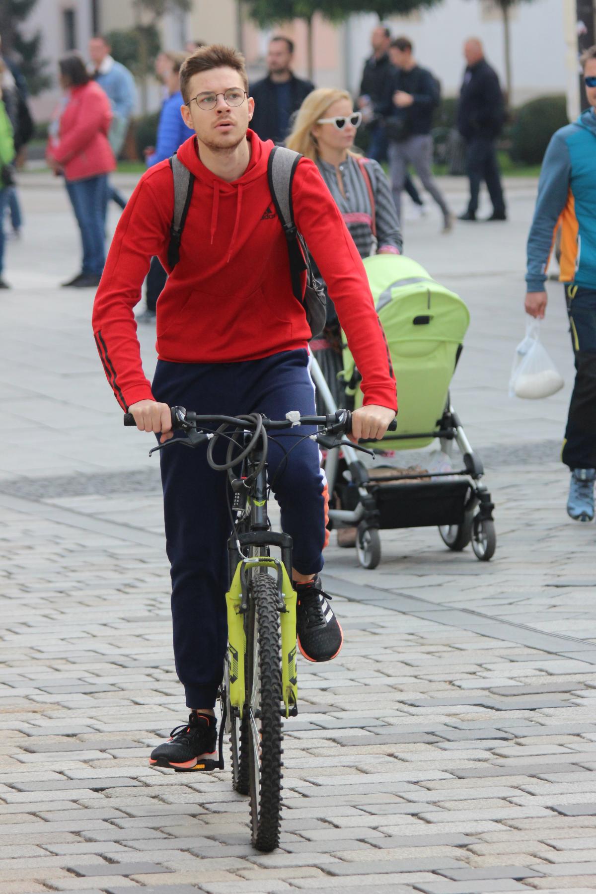 Image 5499488 (auto)