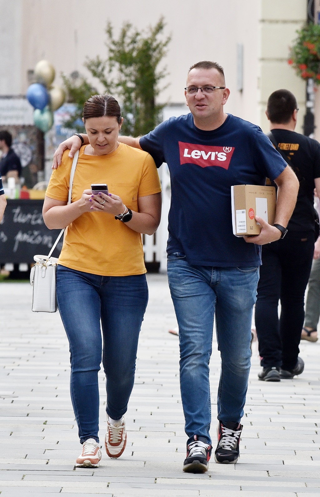 Image 5854121 (auto)