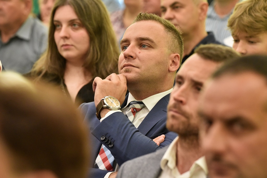 Image 5838005 (auto)