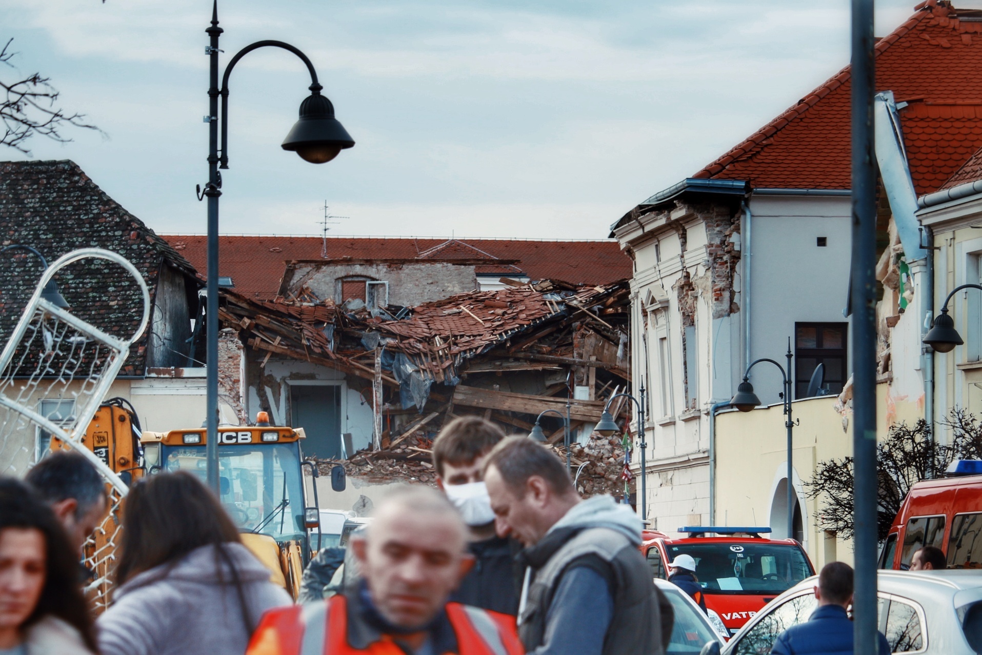 Potres petrinja – denis vlašić