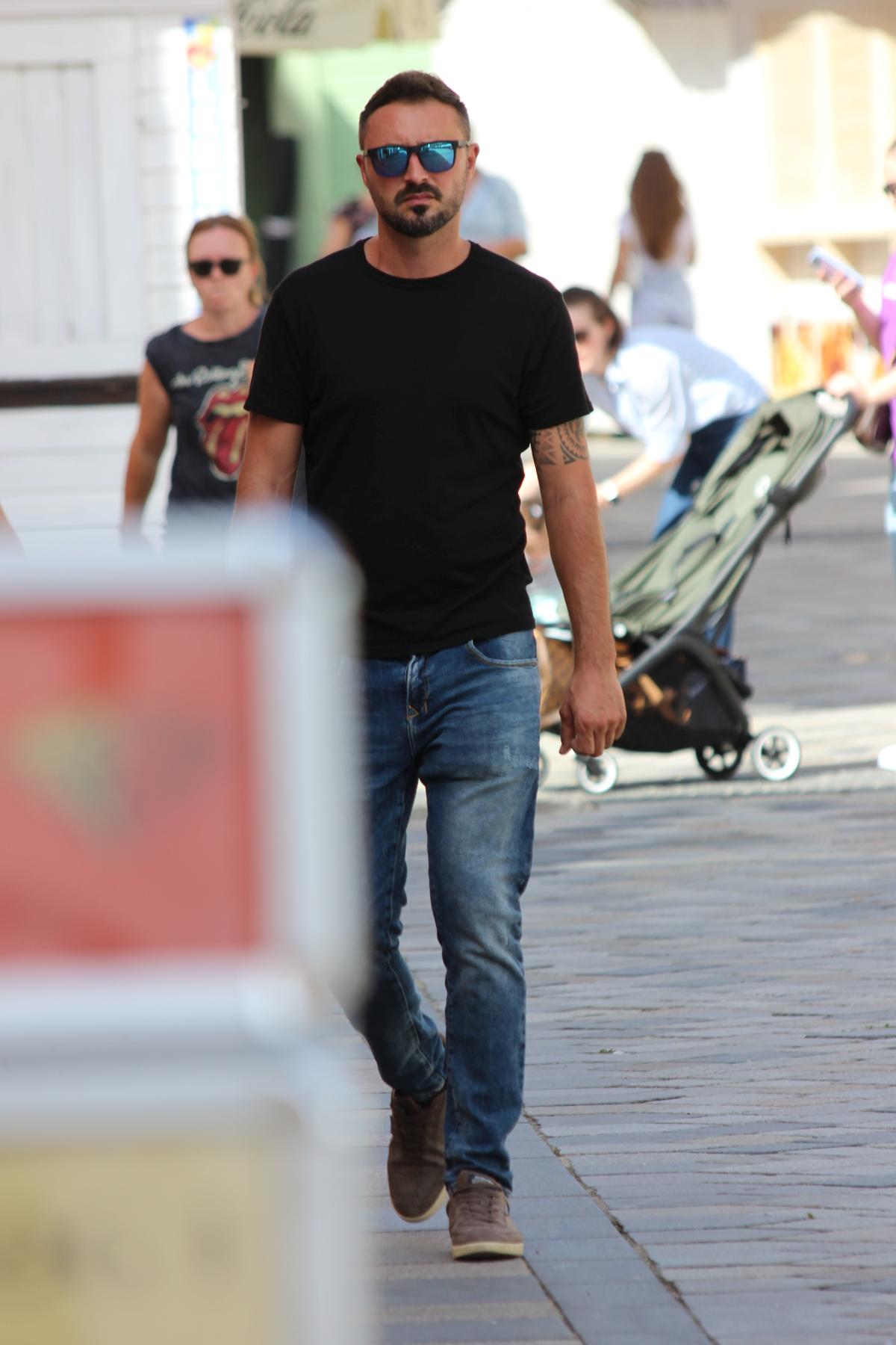 Image 5449418 (auto)