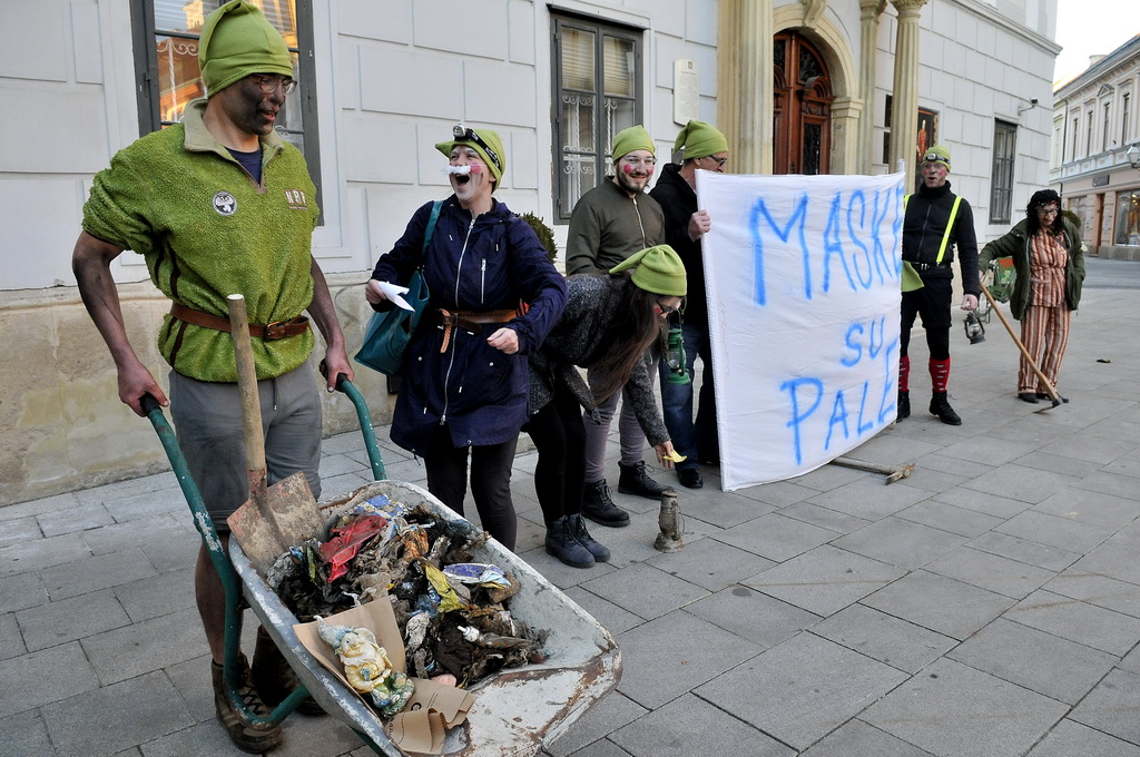 Varaždinsko smeće, patuljci, maškare