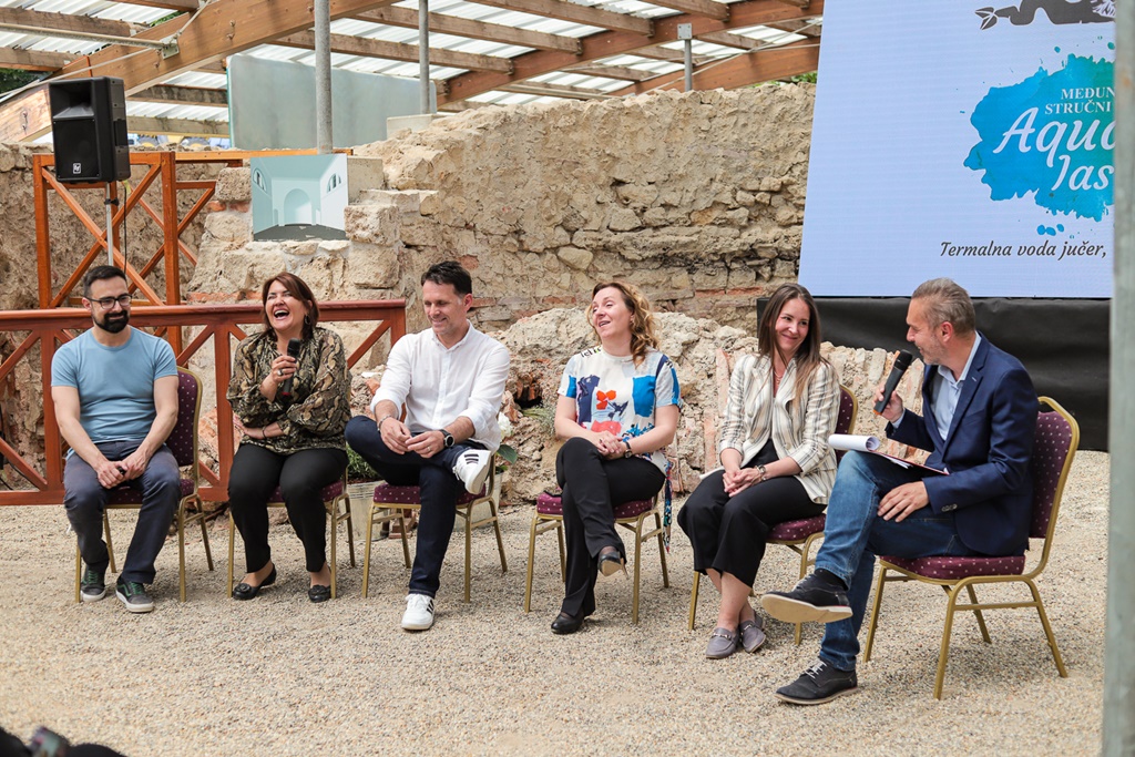 Image 5717941 (auto)