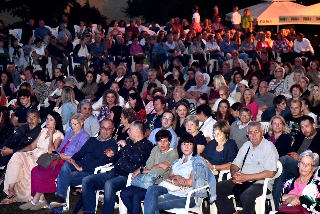 Zorica Kondža, Tedi Spalato