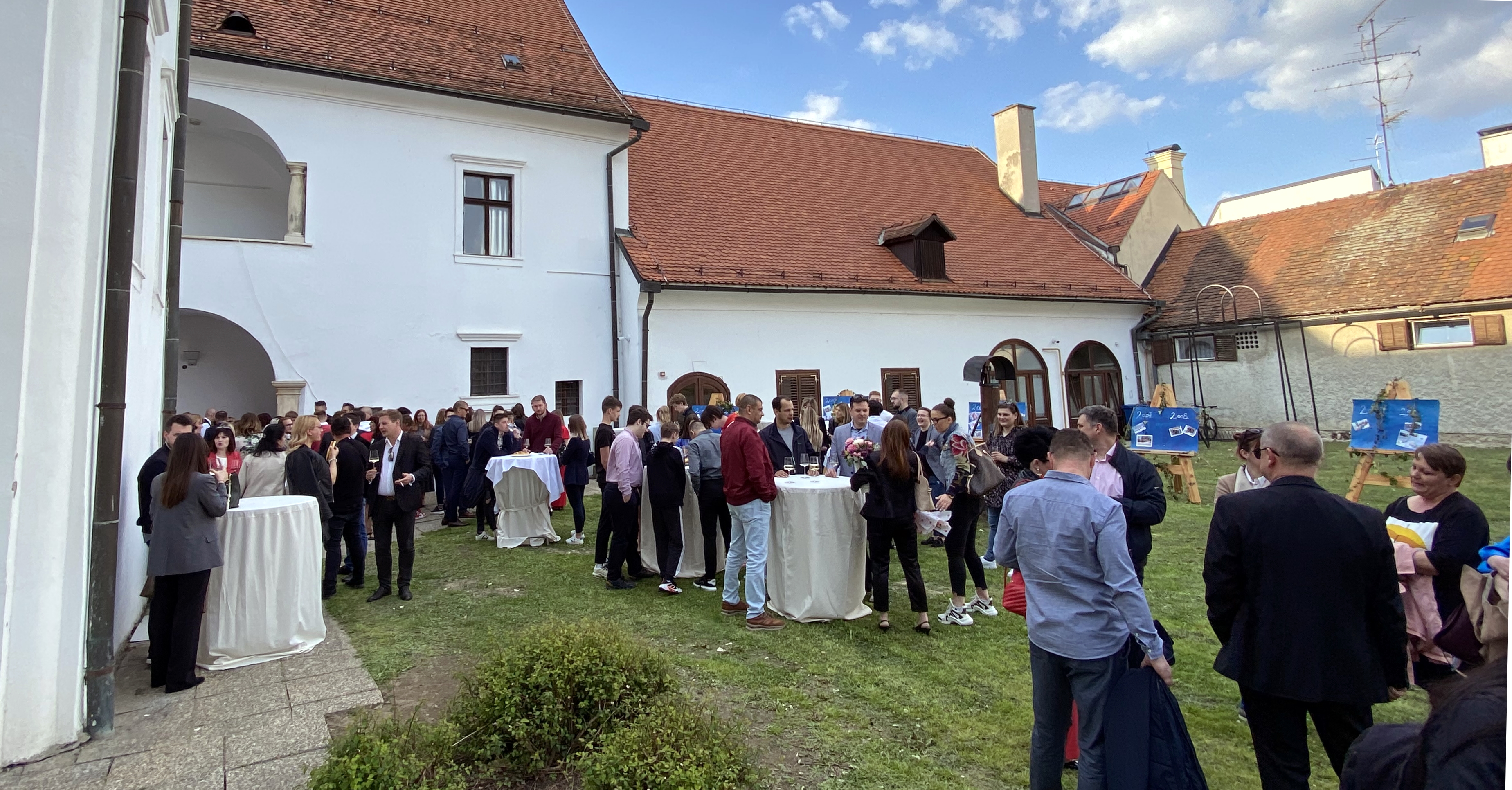 prva privatna gimnazija s pravom javnosti 2