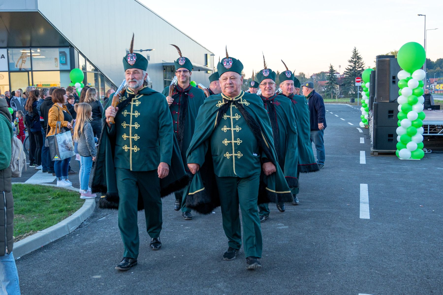 Image 5873351 (auto)