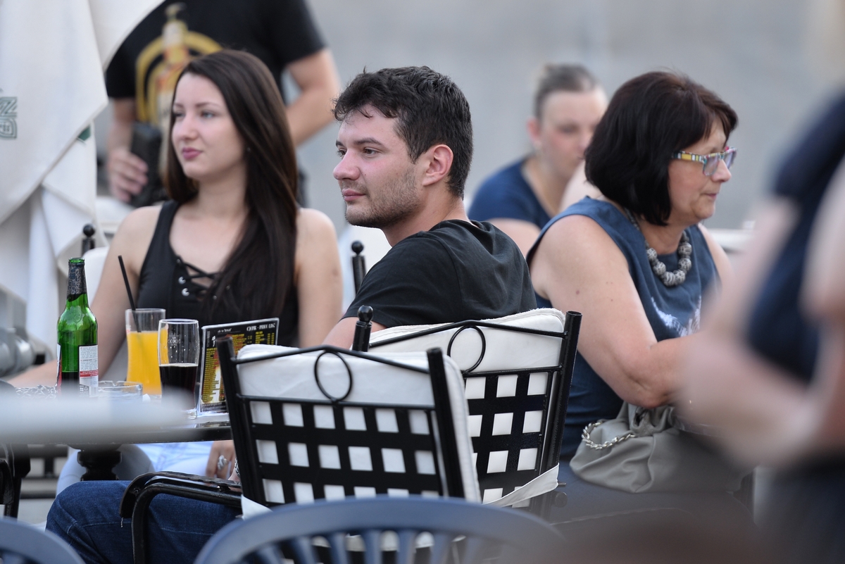 Image 2703307 (auto)