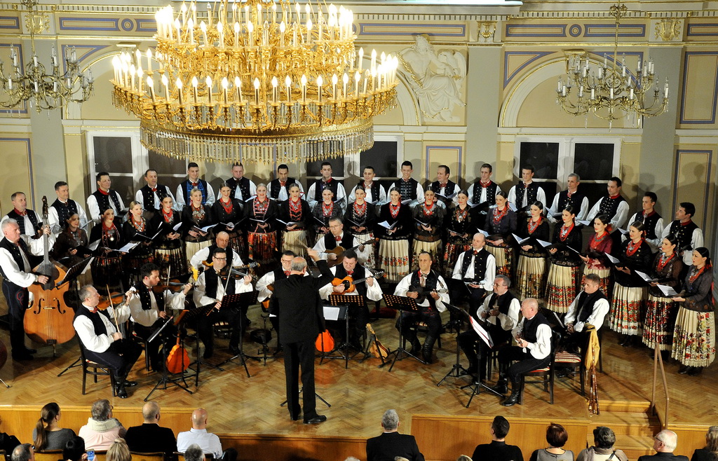 Lado, Božićni koncert