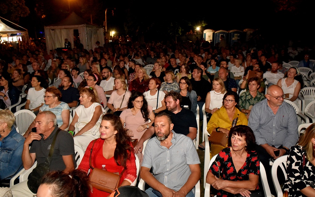 Image 5456920 (auto)