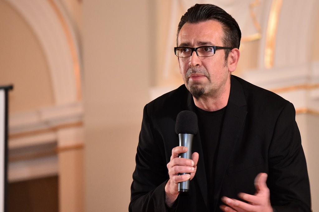 Image 4860934 (auto)