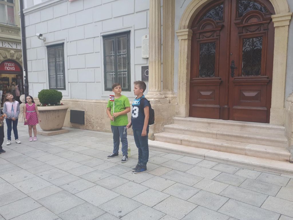 20180517172527632672