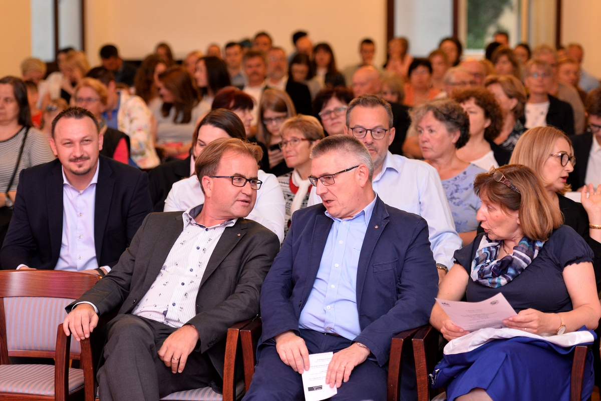 Image 2712723 (auto)