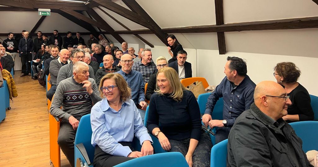 3_67bd7362979b9 3_67bd7362979b9