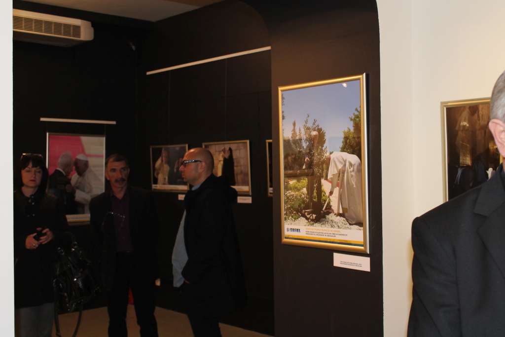 izlozbapapa006108908