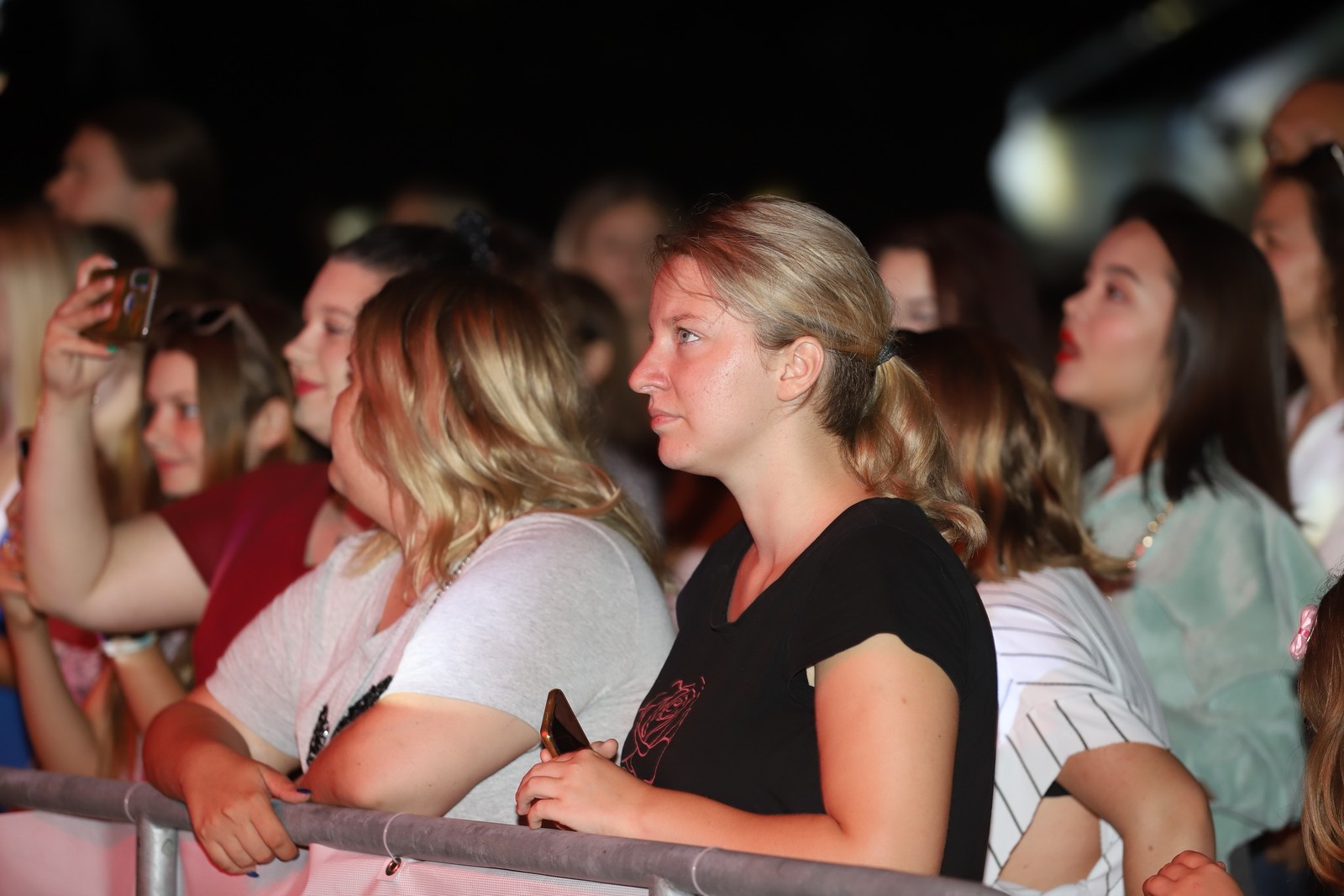 Mladi glazbenik i kantautor Matija Cvek raznježio i oduševio publiku u Čakovcu