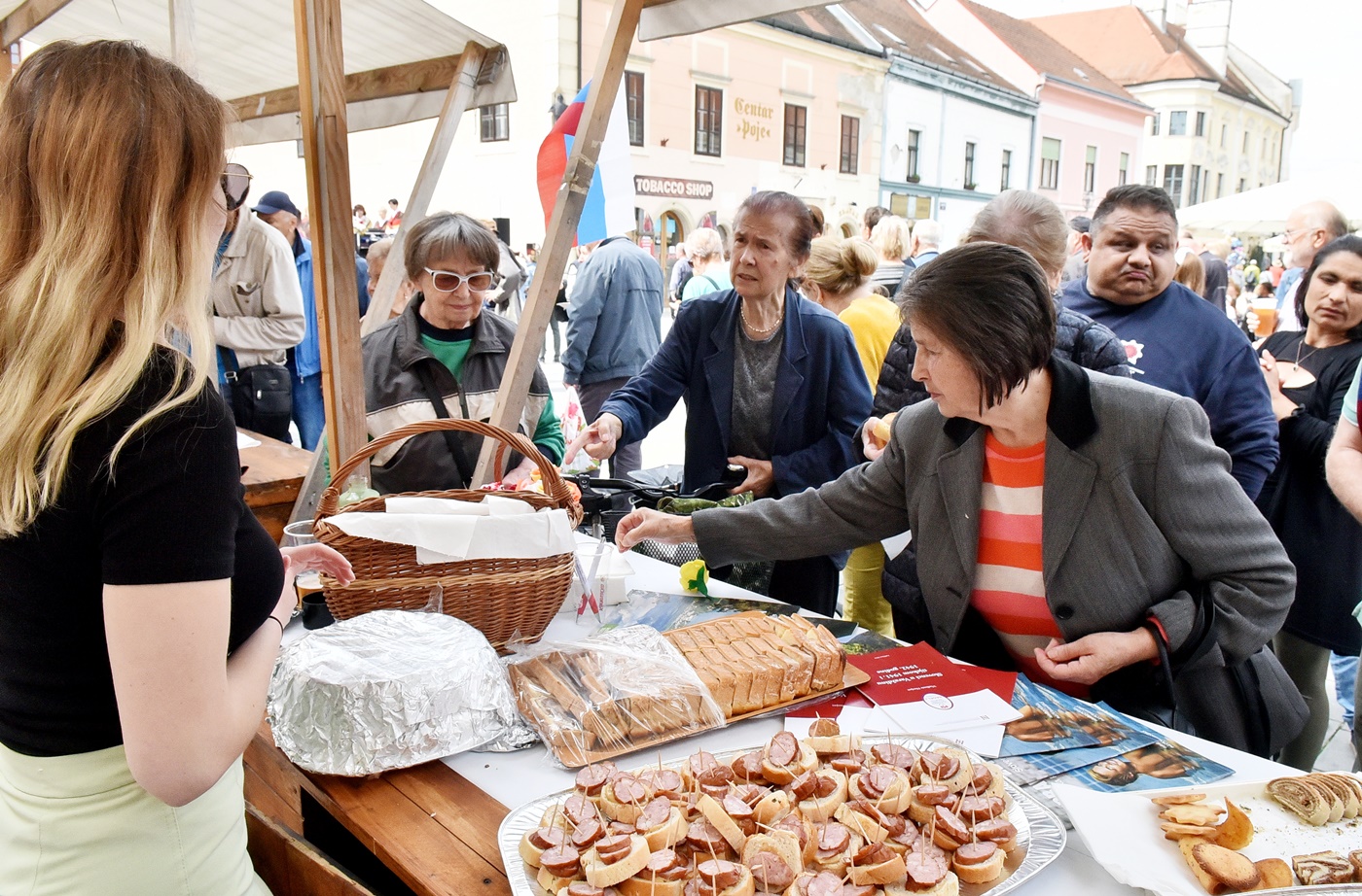 Sloveniija, Dan manjina