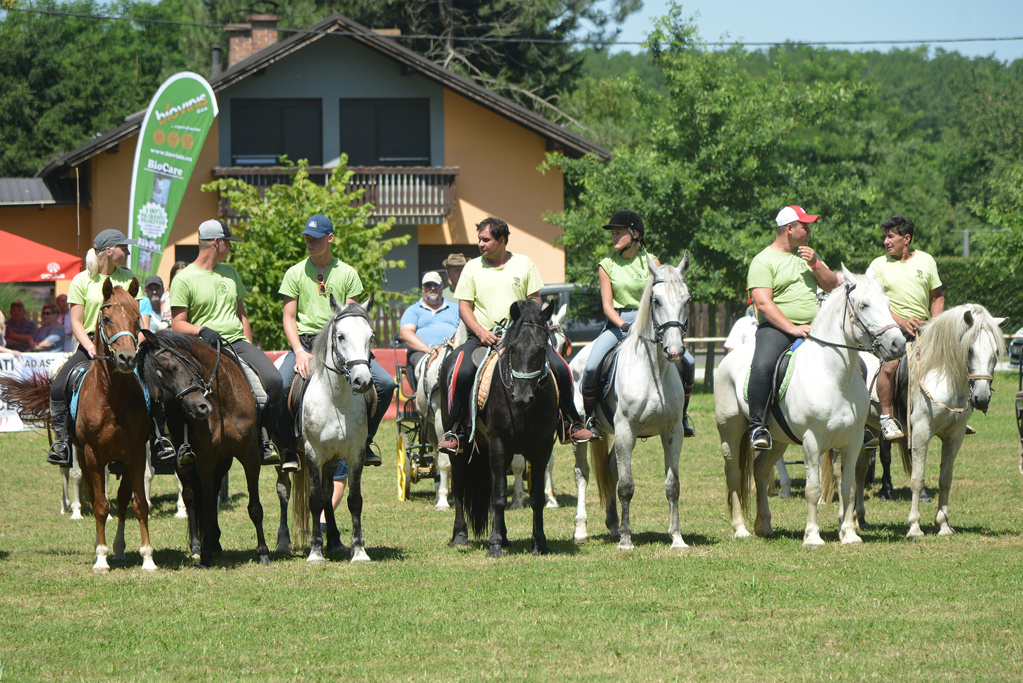 Konjičke i igre u Zelendvoru Konjičke i igre u Zelendvoru