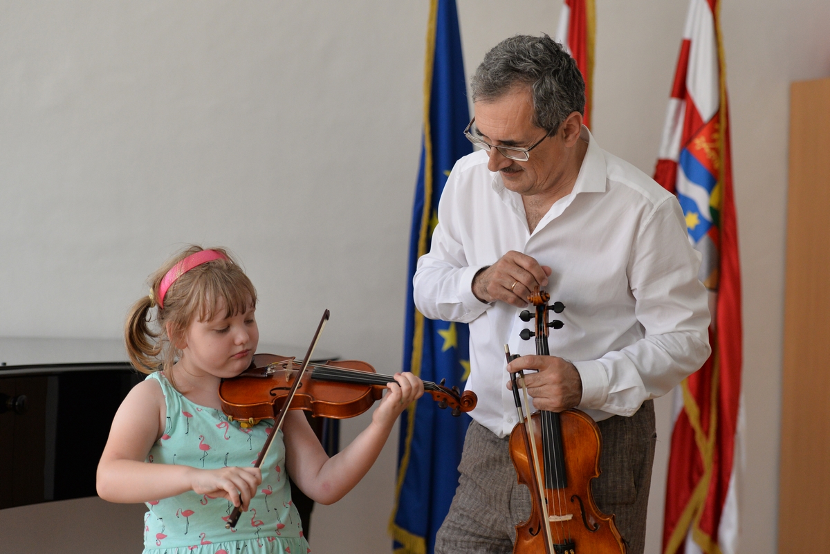 Image 2703959 (auto)