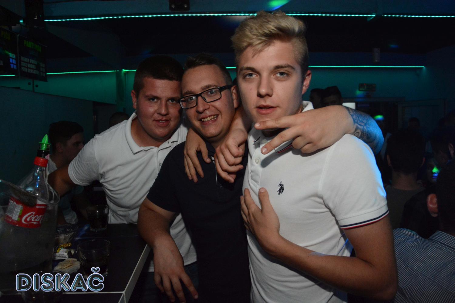 Image 3822937 (auto)