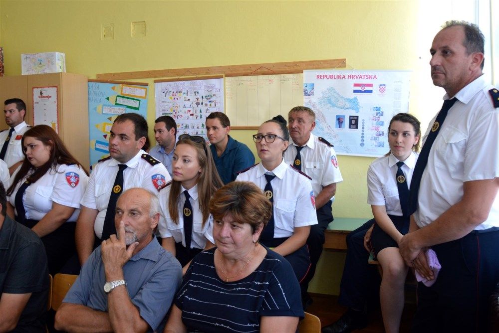 Image 3785805 (auto)