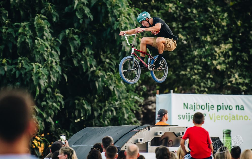 Image 5814149 (auto)