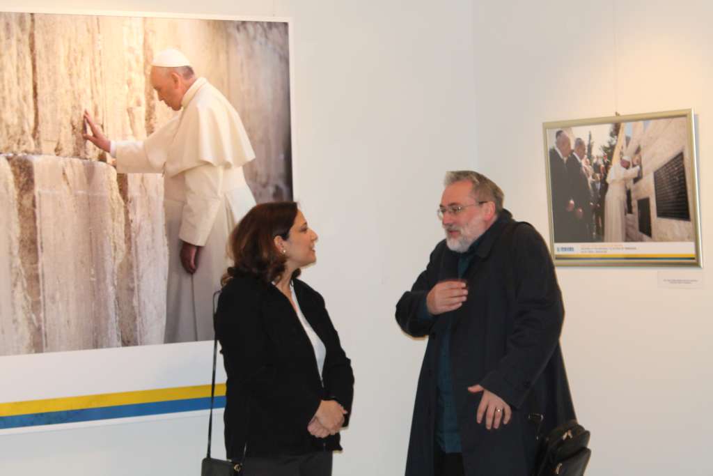 izlozbapapa008861391