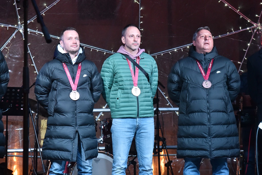 Image 5562549 (auto)