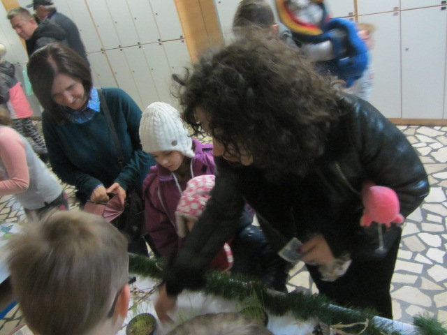 Božićni sajam u V. osnovnoj školi