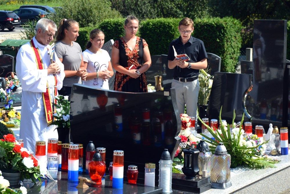 Image 3785793 (auto)