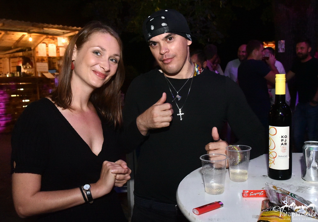 Laufanje – The Buzz Band