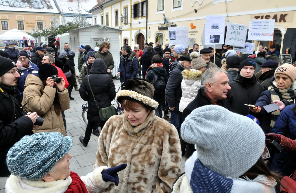 Varaždinsko smeće, prosvjed u Varaždinu 5.1.2018. Varaždinsko smeće, prosvjed u Varaždinu 5.1.2018.