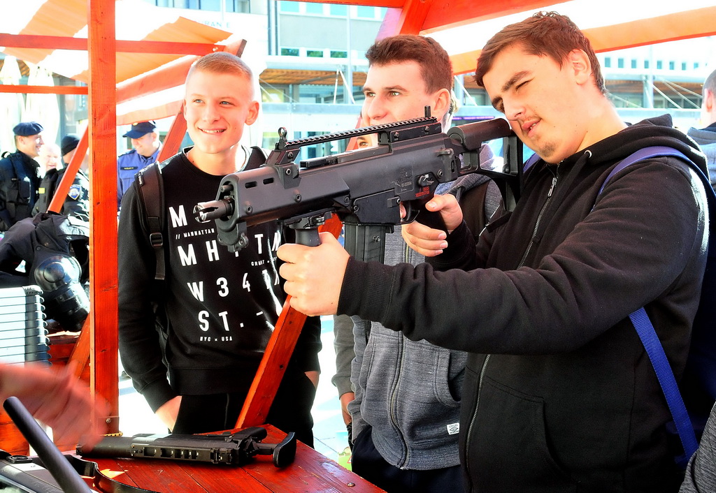 Policijska vježba, Dan policije