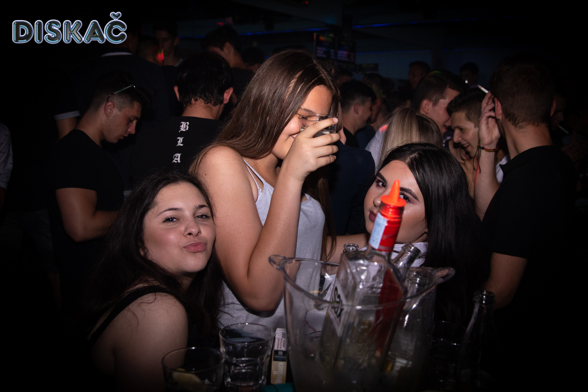 Image 3994395 (auto)