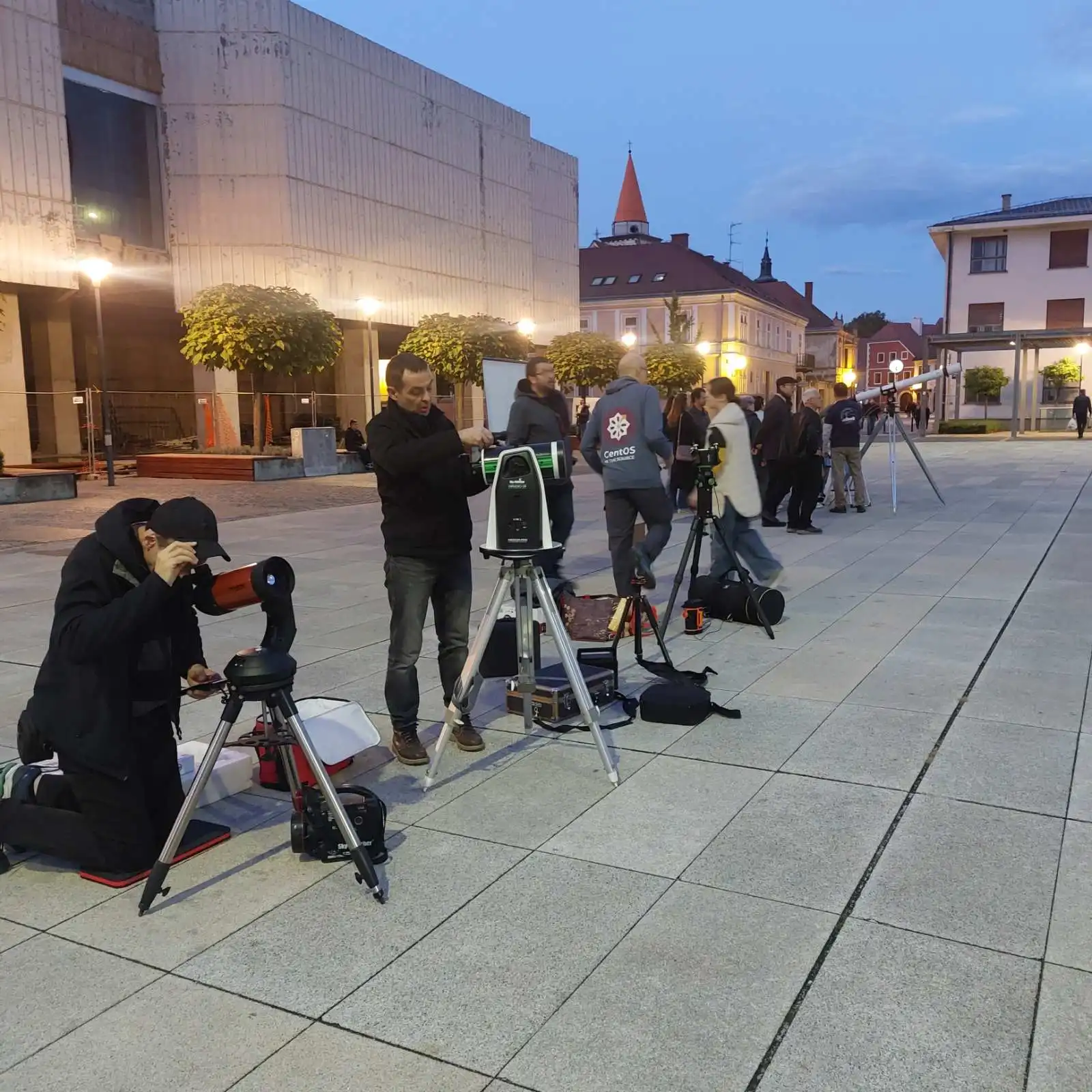 462607785_560701533001813_815605482796640754_n