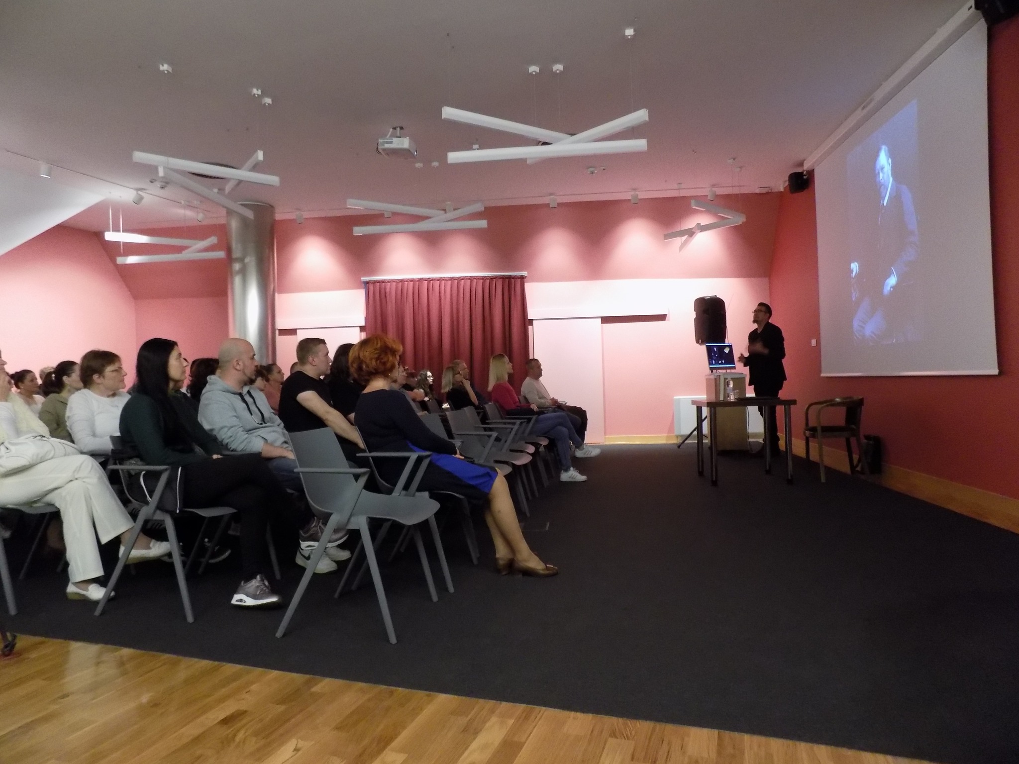 462715374_952598383560192_5640499301648140237_n 462715374_952598383560192_5640499301648140237_n