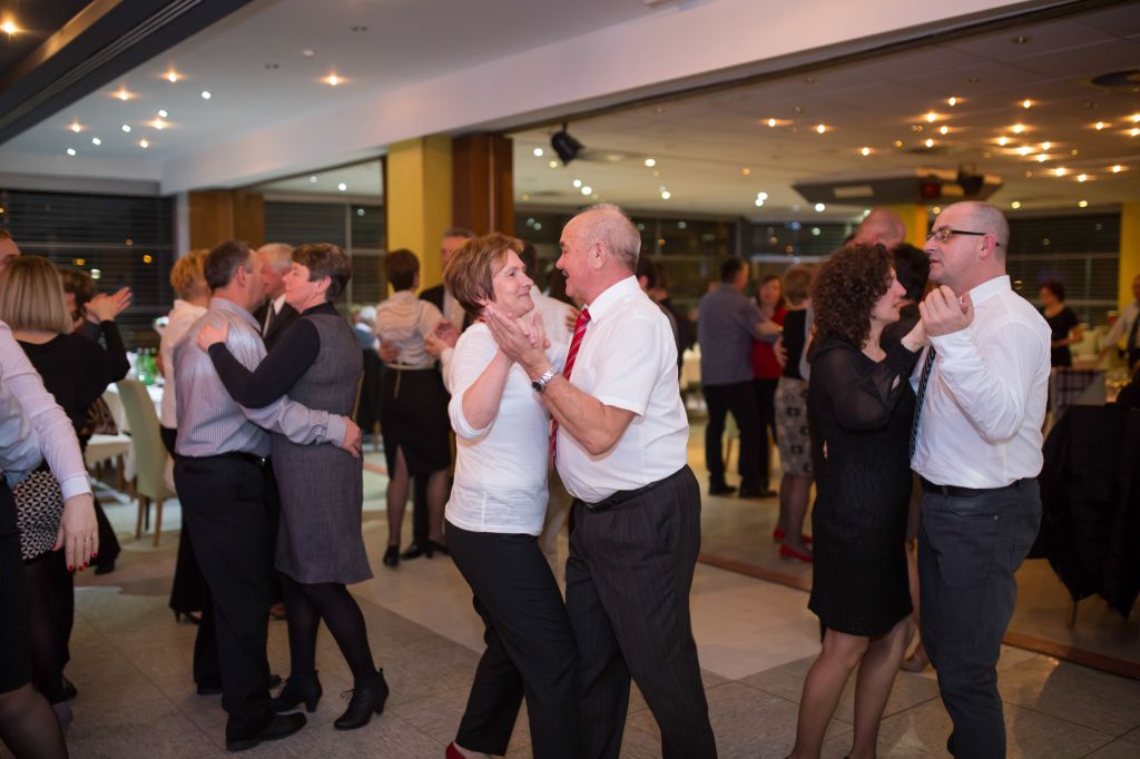 5dl244556adb2fa37c92280889