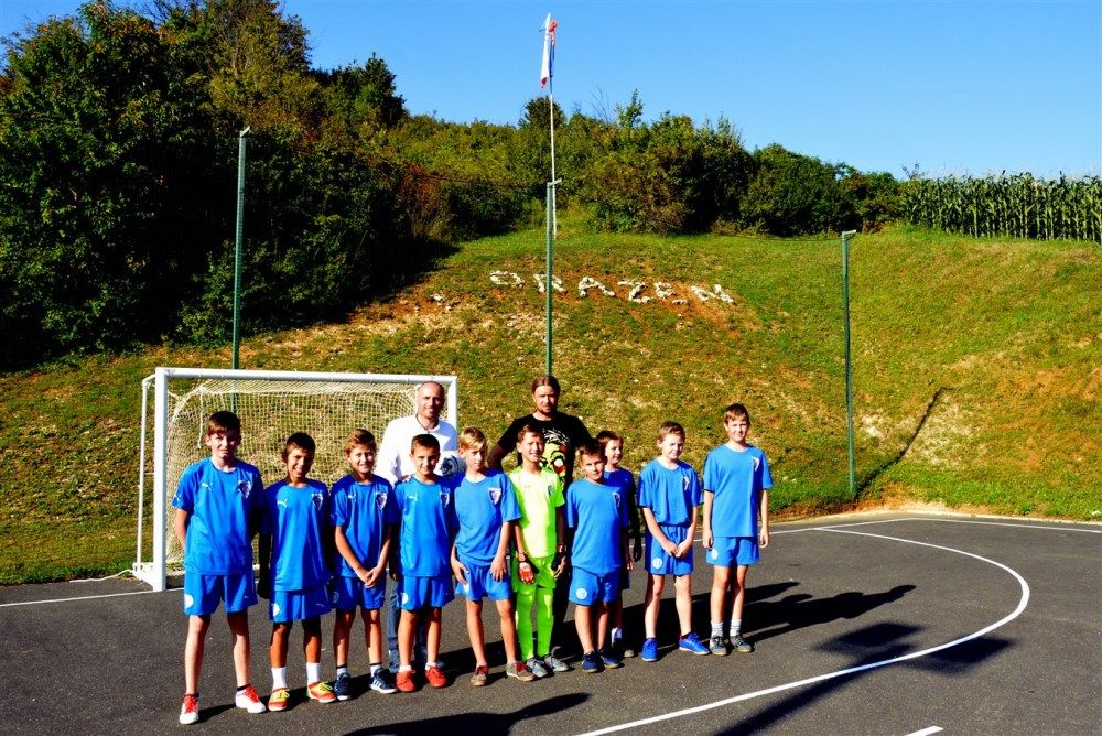 Image 3785833 (auto)